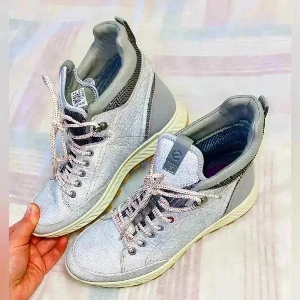 Brand new ECCO men’s boots 🥾